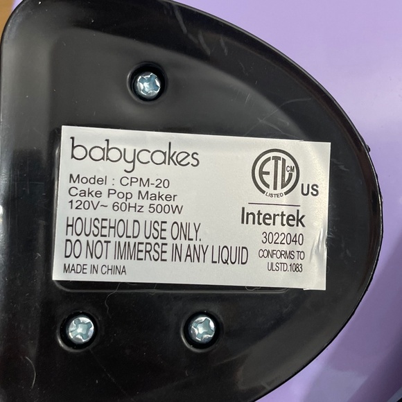 BabyCakes Mini Cake Pop Maker Purple Makes 9 Non-Stick Cake Balls CPM20 New - Picture 3 of 4